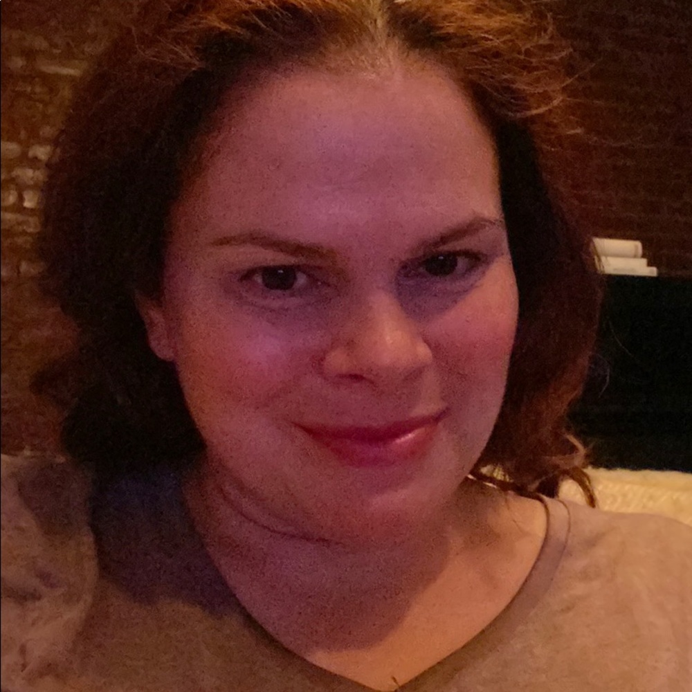 Meet your Posher, Jennifer